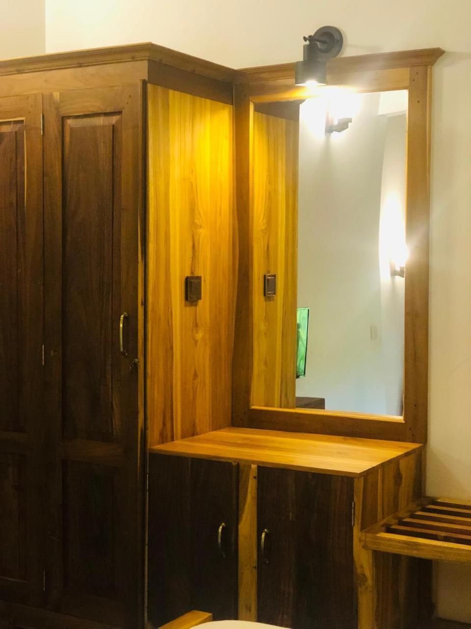 Landa Holiday House بيلهول اويا المظهر الخارجي الصورة