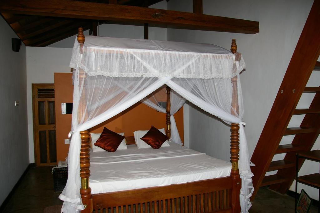 Landa Holiday House بيلهول اويا الغرفة الصورة